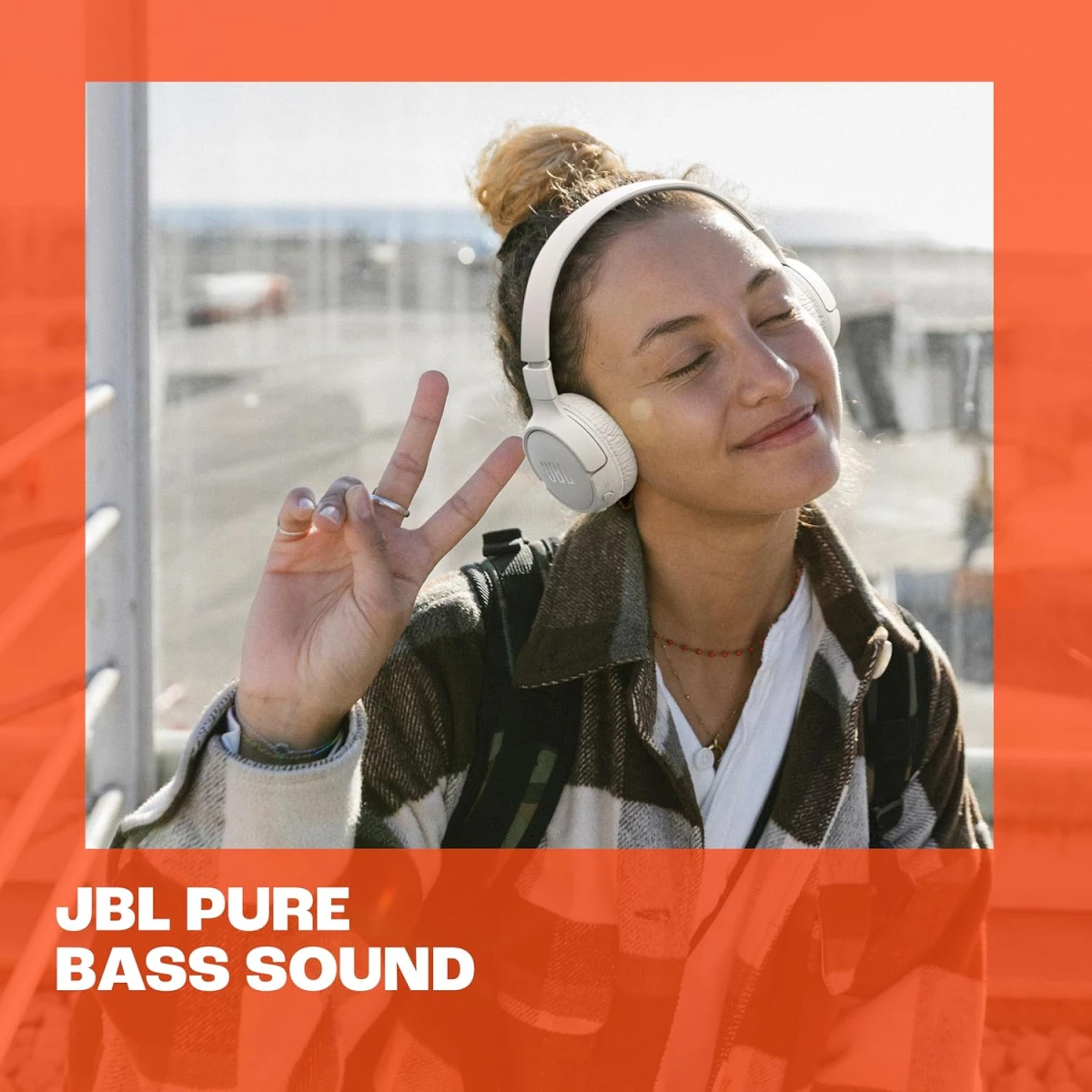 JBL Tune 670NC Adaptive Noise Cancelling with Smart Ambient Wireless Up to 70H Battery Life Speed Charge Lightweight Comfortable & Foldable - Black