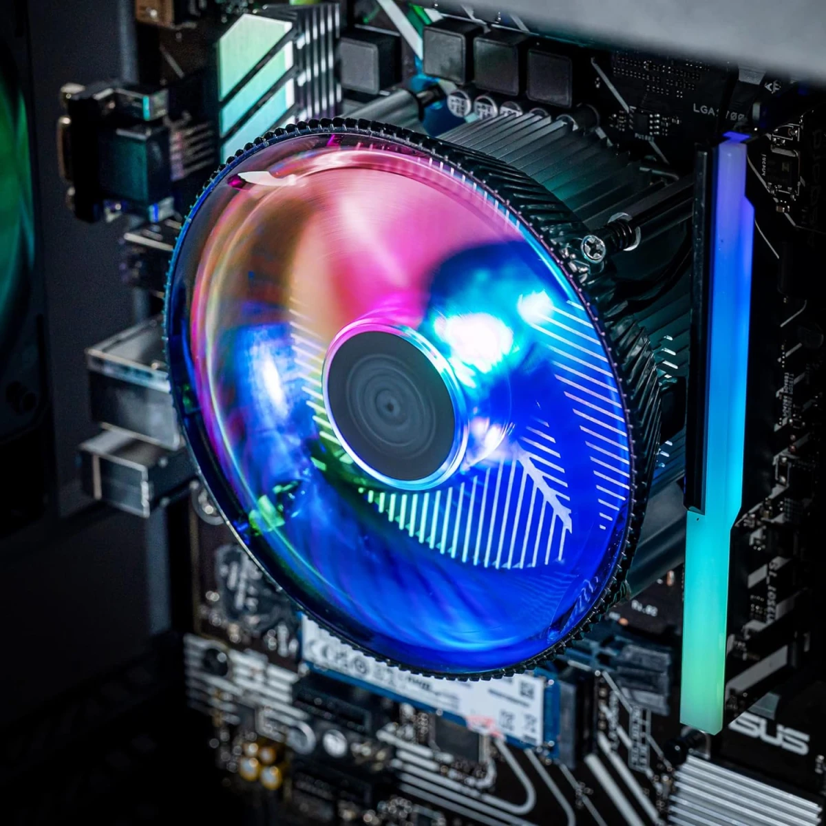 Cooler Master i70C LGA1700 ARGB Intel Low-Profile CPU Air Cooler Anodized Black Aluminum Fins Copper Insert Base 95W TDP 120mm ARGB 3-Pin Fan