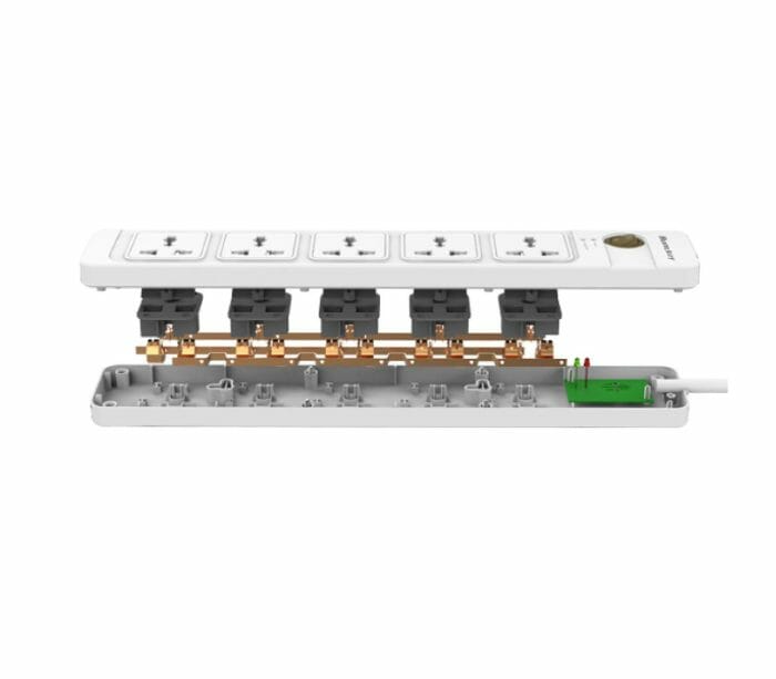 Huntkey SZE501 Power Strips, 5M Cabel Universal Standard
